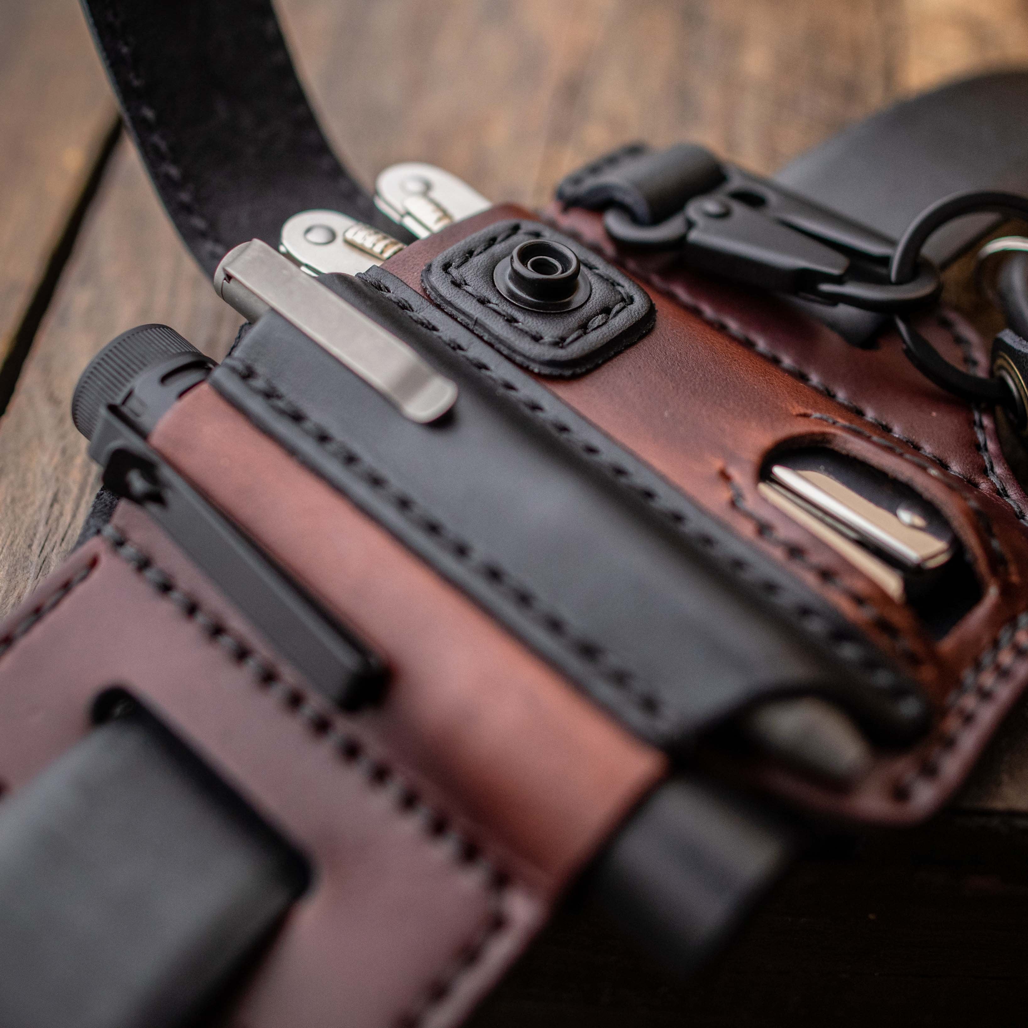 🎁Cowhide Leather Owl Buckle Tactical Multifunctional Belt Cover