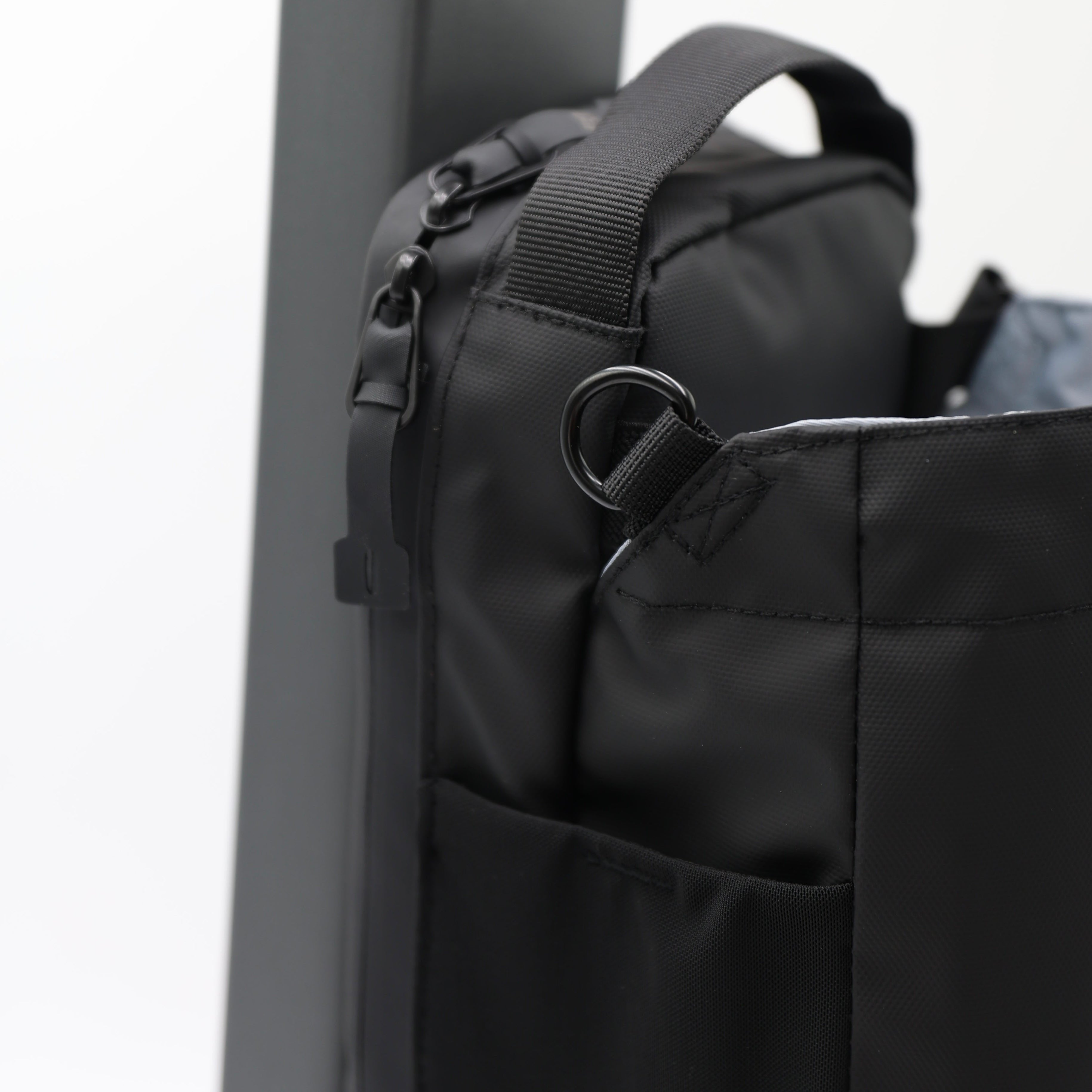 Magnetic Gym Bag for Gym, Travel, Work, and Sports | Keep Your Items Off the Dirty Gym Floor with Magnetic Attachment